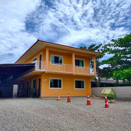 Genesis Beach Hostel! Quartos Compartilhados E Privativos Na Pinheira 帕罗卡 外观 照片
