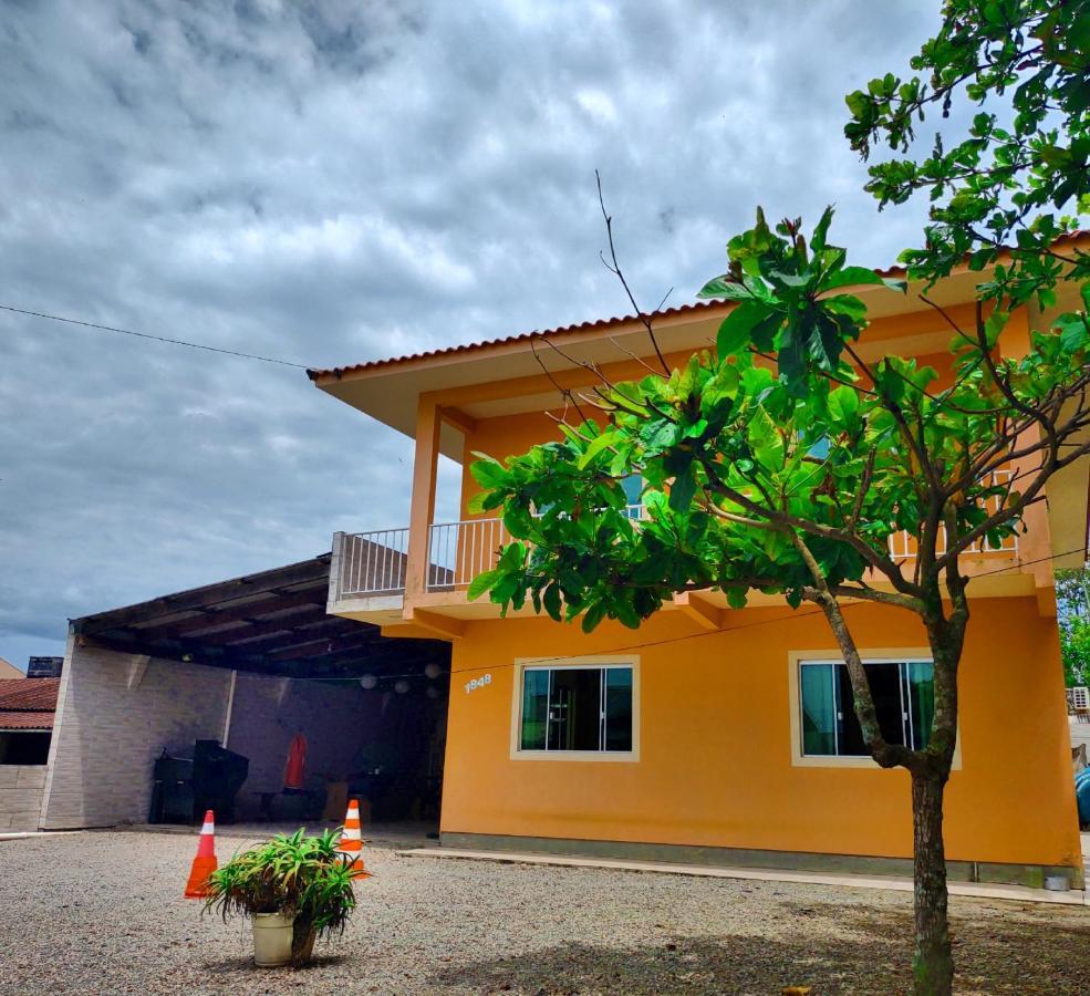Genesis Beach Hostel! Quartos Compartilhados E Privativos Na Pinheira 帕罗卡 外观 照片
